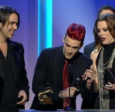 59785_540876062629828_1239676191_n