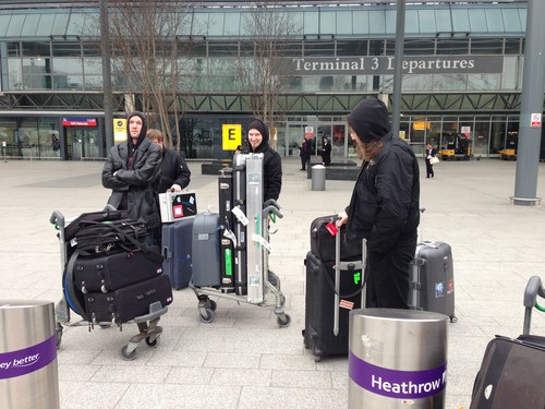 Arrived in Heathrow, trying to find our tourmanager/driver