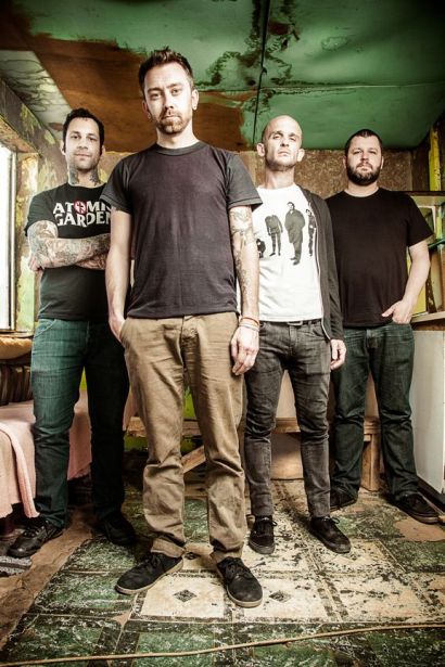 RiseAgainst2013