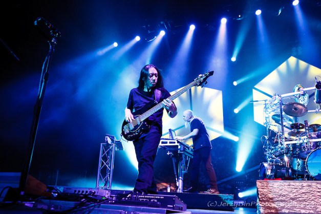 John Myung & Jordan Rudess live in Vienna
