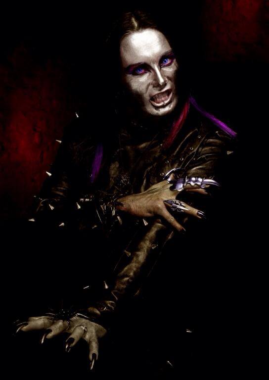 Cradle-Of-Filth-Dani
