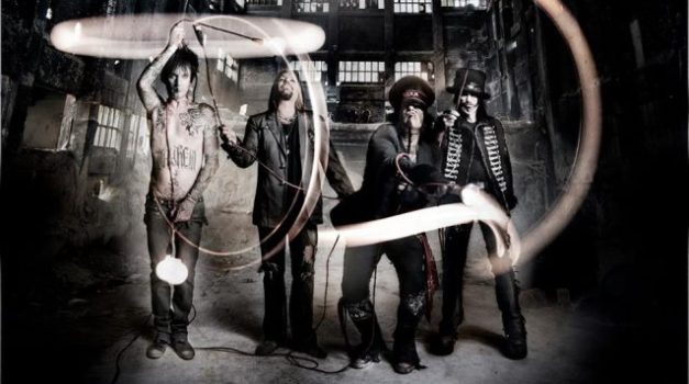 motleycruepromofacebook2013_638