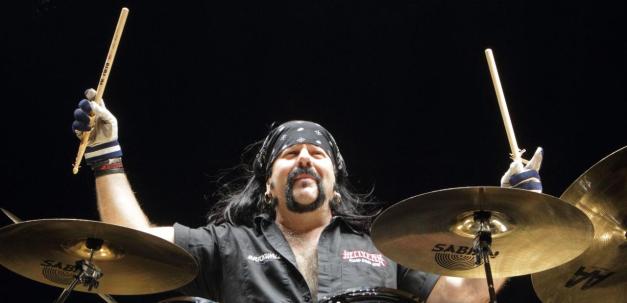 hellyeah-drummer-vinnie-paul
