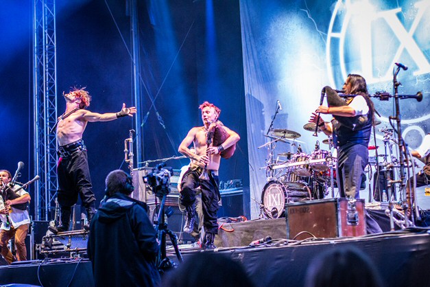 Photo by Jaka Čurlič from JZACrew.com