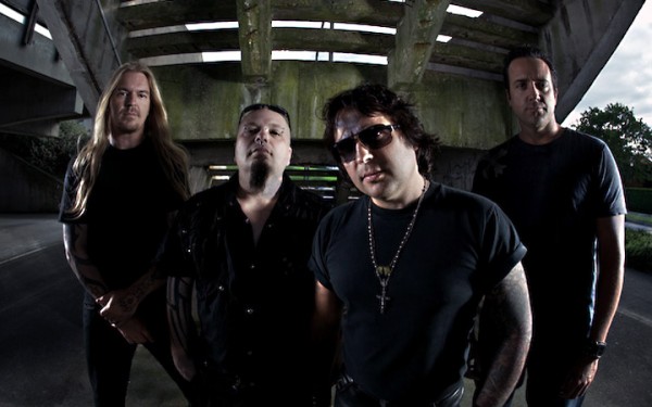 MetalMachineBand-600x375