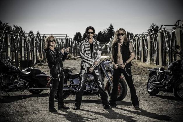 RevolutionSaints-2015