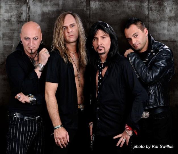 With SOUL DOCTOR (L-R)  Jogy Rautenberg, Chris Lyne, Tommy Heart, and Zacky Tsoukas  