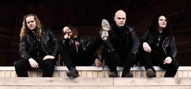 Sterbhaus-2015-12-Photograph-Emilyvphotography