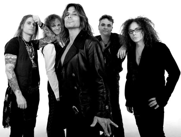 LaceBlack-Photo-by-GiacomoMearelli