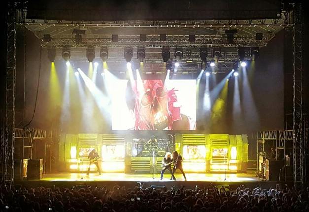 Megadeth on stage, in Istanbul 