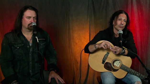 trans-siberian-orchestra-al-pitrelli-russell-allen-guest-alice-cooper