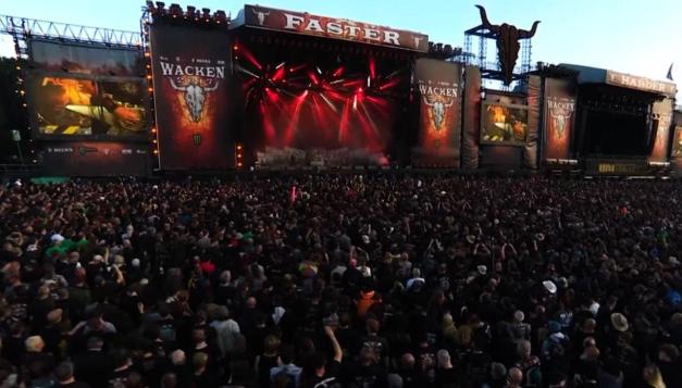Accept Wacken Crowd Shot 2