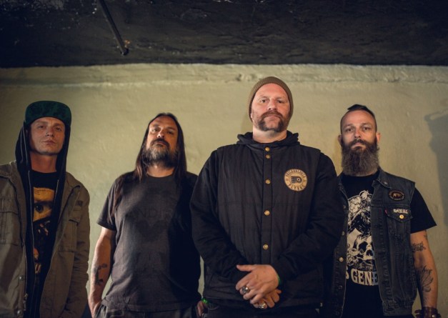 36 CRAZYFISTS-Bobby-Bates-Photography