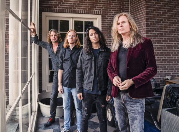 VanderbergsMoonkings-by-Stefan-Schipper