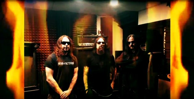 DanLorenzoCassiusKing-Kiss-cover-LargerThanLife