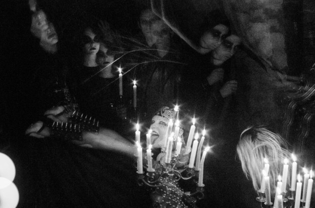 Devil-Master_Kassandra-C-A.P_1-1024x678