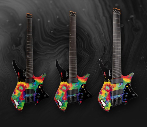 SARAH-LONGFIELD-guitar