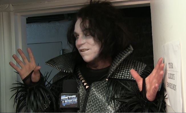 the-metal-voice-LizzyBorden