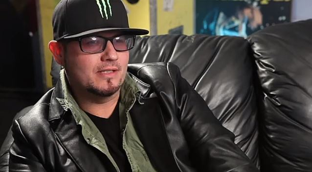 the-metal-voice-TimRipperOwens