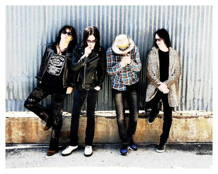 LA-Guns-byVictoriaSmith