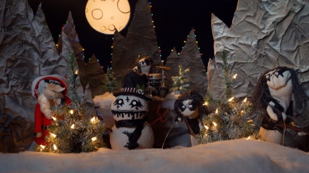 SockPuppetParody-Immortal-Christmas