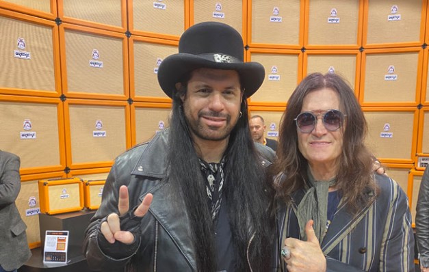 the-metal-voice-GlennHughes