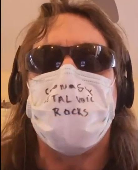 the-metal-voice-DavidReece-mascherina