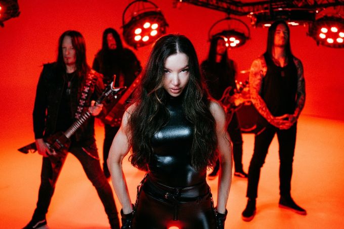 ARCH ENEMY Reveal New Singer, Drop New Single & Video 'To The Last